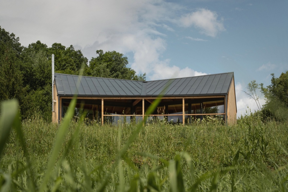 Weekend House in Bohemian Paradise by NEW HOW architects