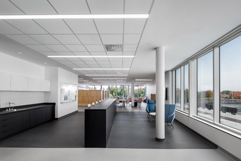 ecole secondaire du bosquet by msdl architectes