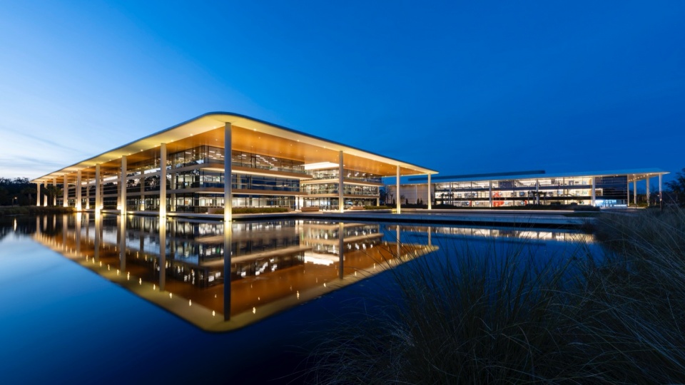 pga tour studios by foster partners