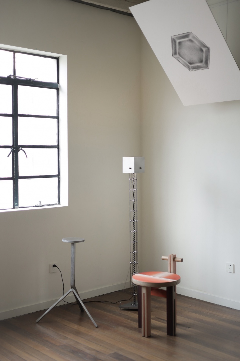 39 3440 unheimlicher Korper uncanny body furniture design group exhibition Shanghai