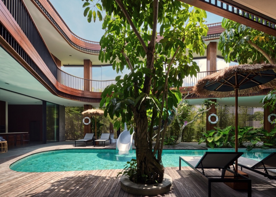 Akashi Residence by Alexis Dornier