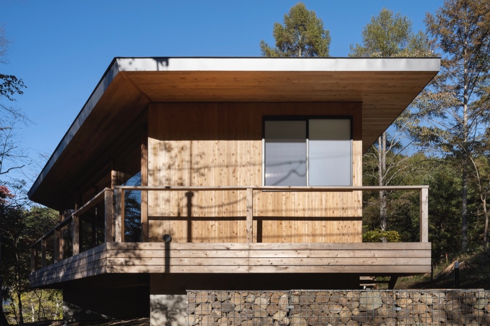 Hut in Karuizawa Naoi Architecture