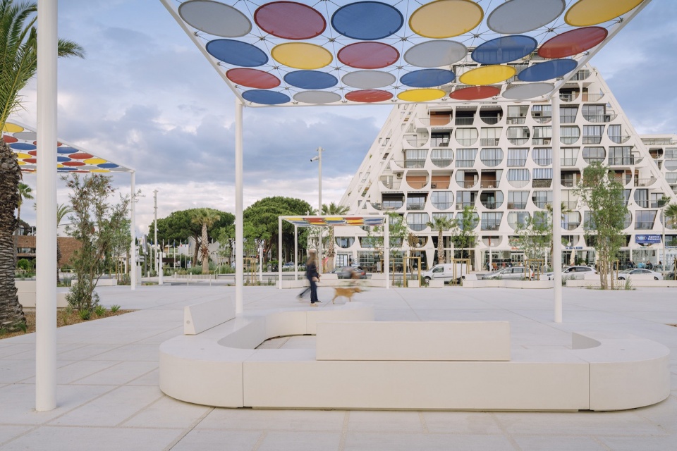 La Ball ade by Agence Leclercq Associes nuc