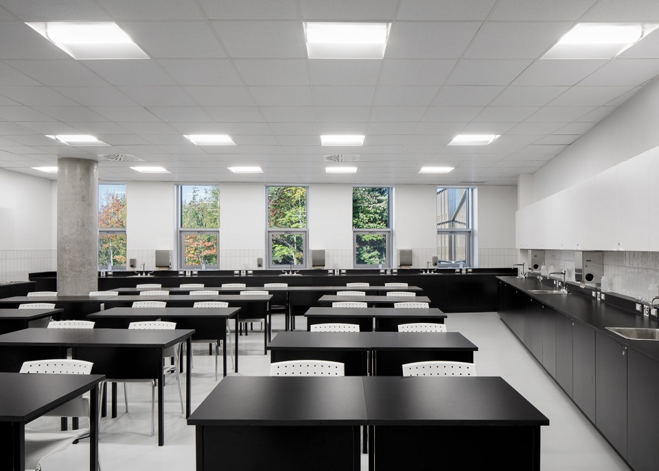 ecole secondaire du bosquet by msdl architectes