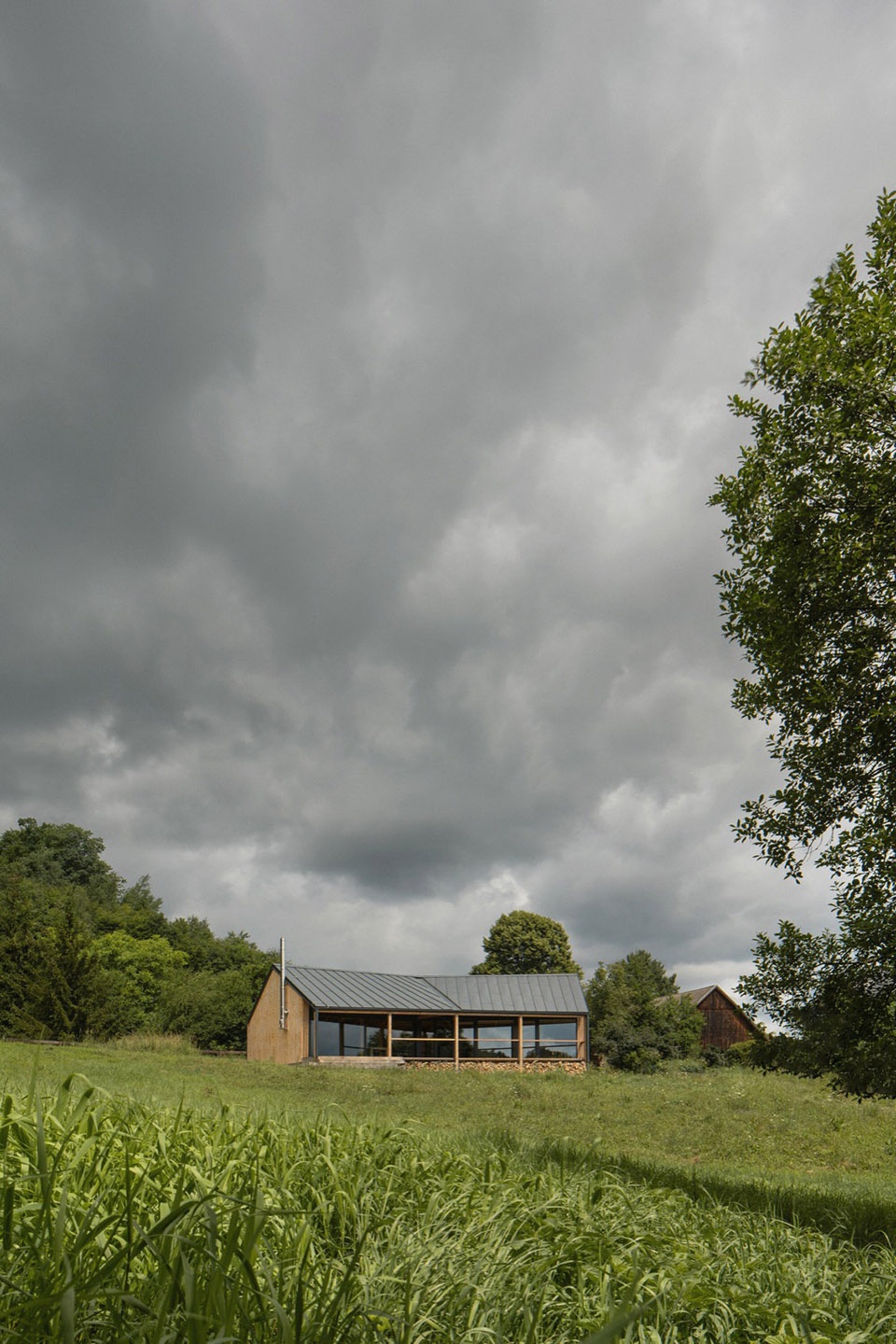 Weekend House in Bohemian Paradise by NEW HOW architects