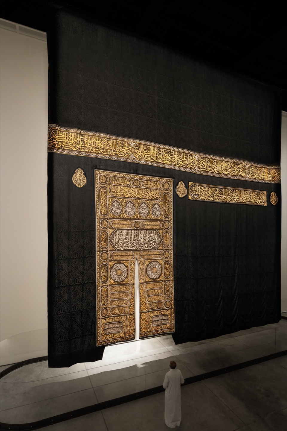 THE 2025 ISLAMIC ARTS BIENNALE AND ALL THAT IS IN BETWEEN OPENS IN JEDDAH