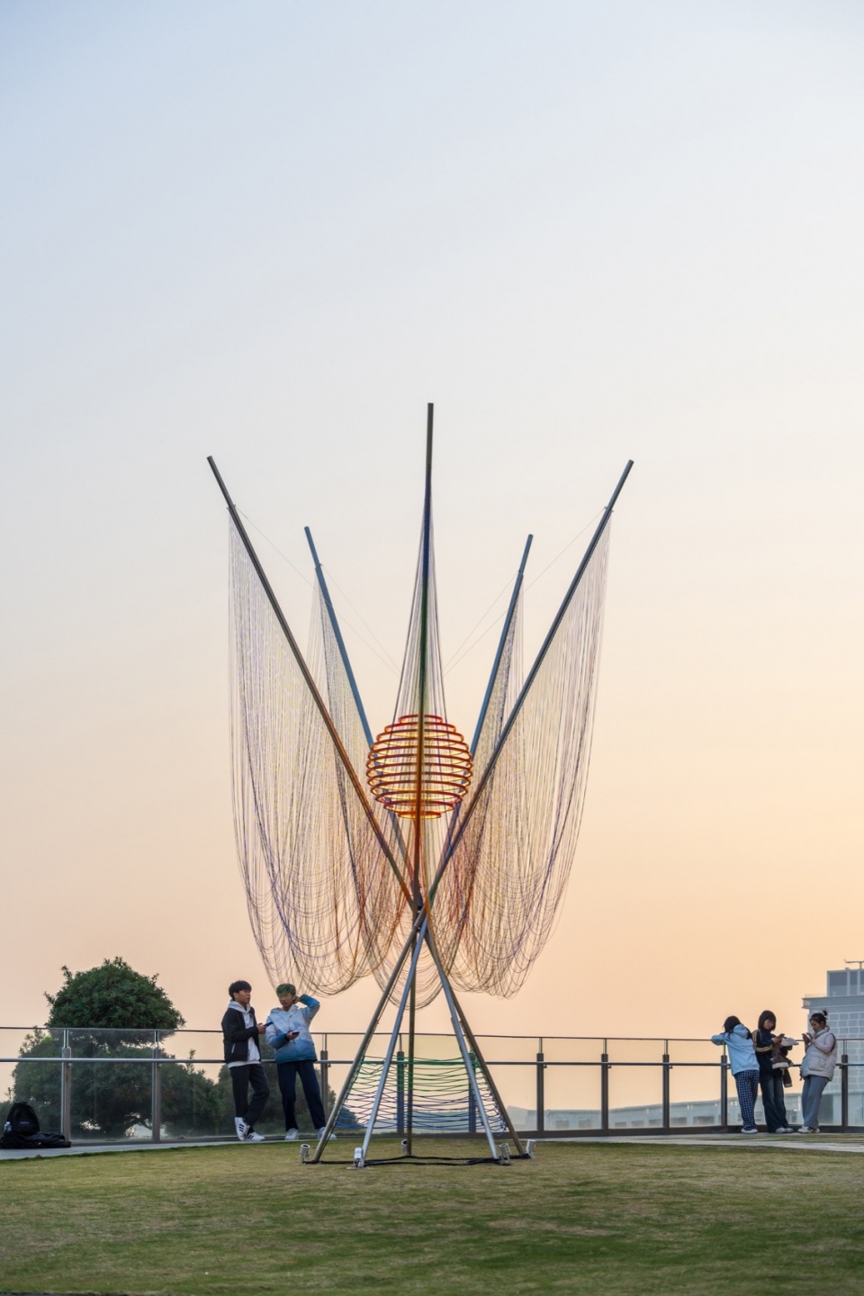 Tide Catcher by Daxing Jizi Design