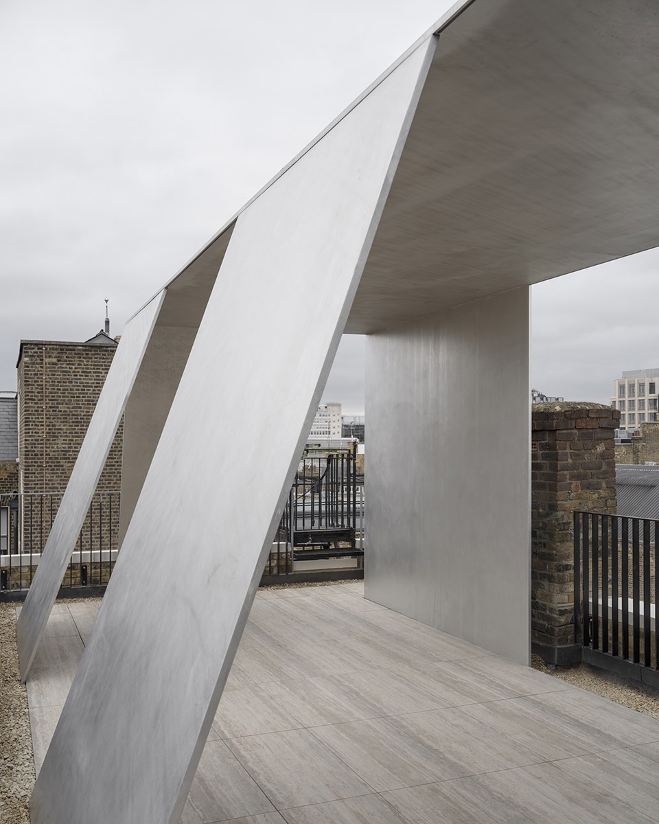 covent garden apartment by carmody groarke