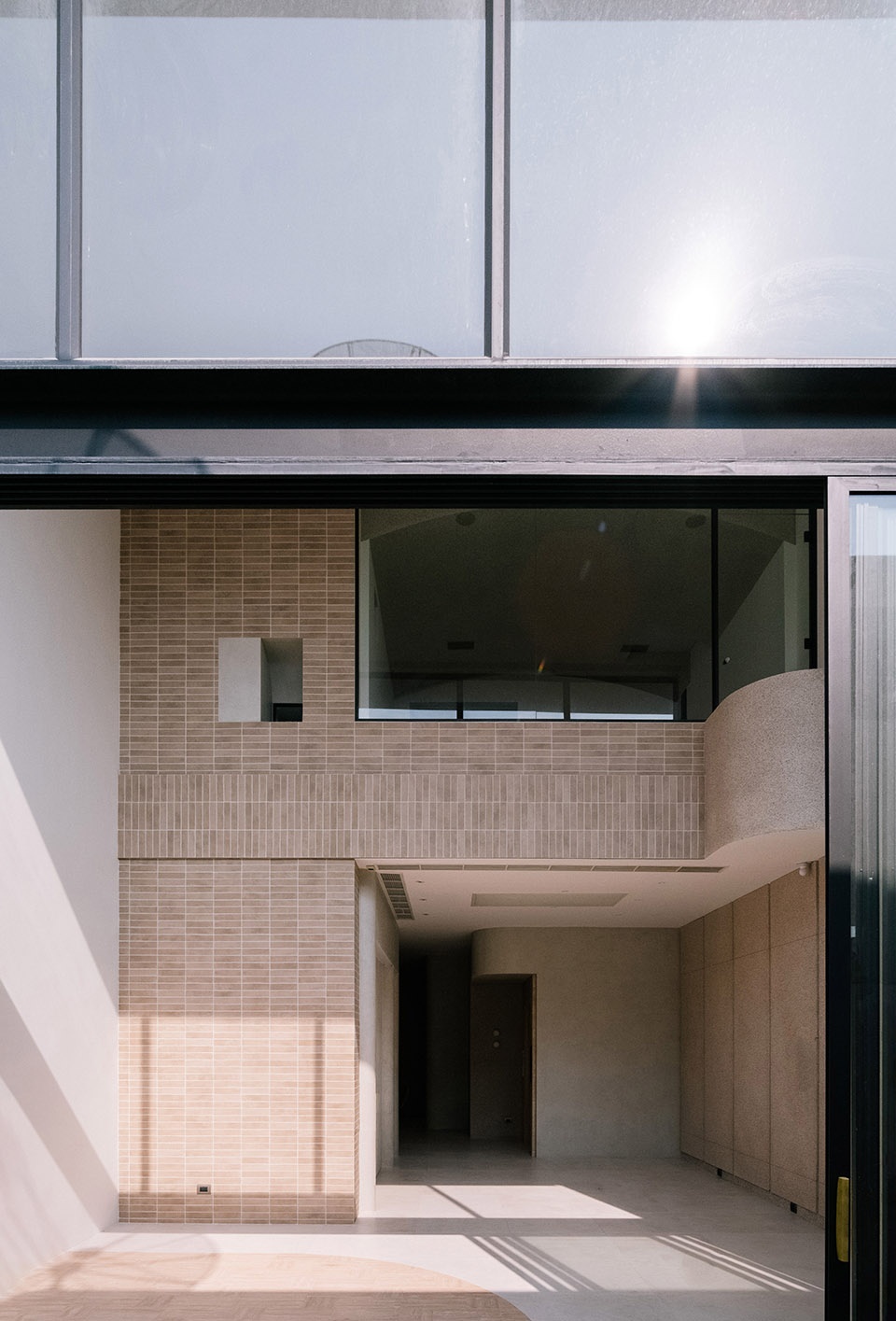 mitr headquarter home studio for dressmaker by phtaa living design
