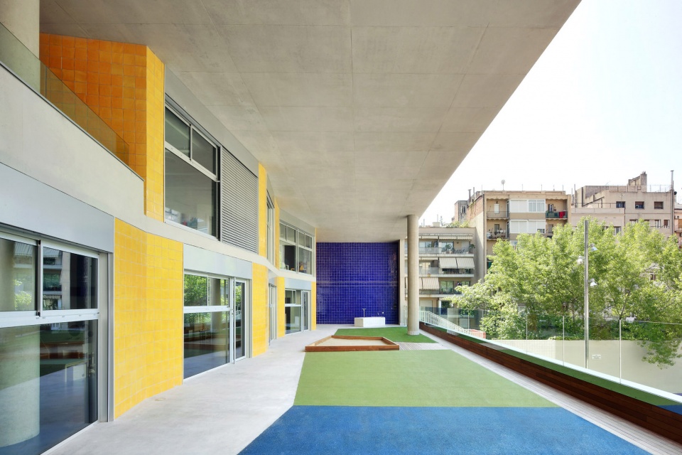 the collage building cultural centre teresa pamies by jorge vidal studio