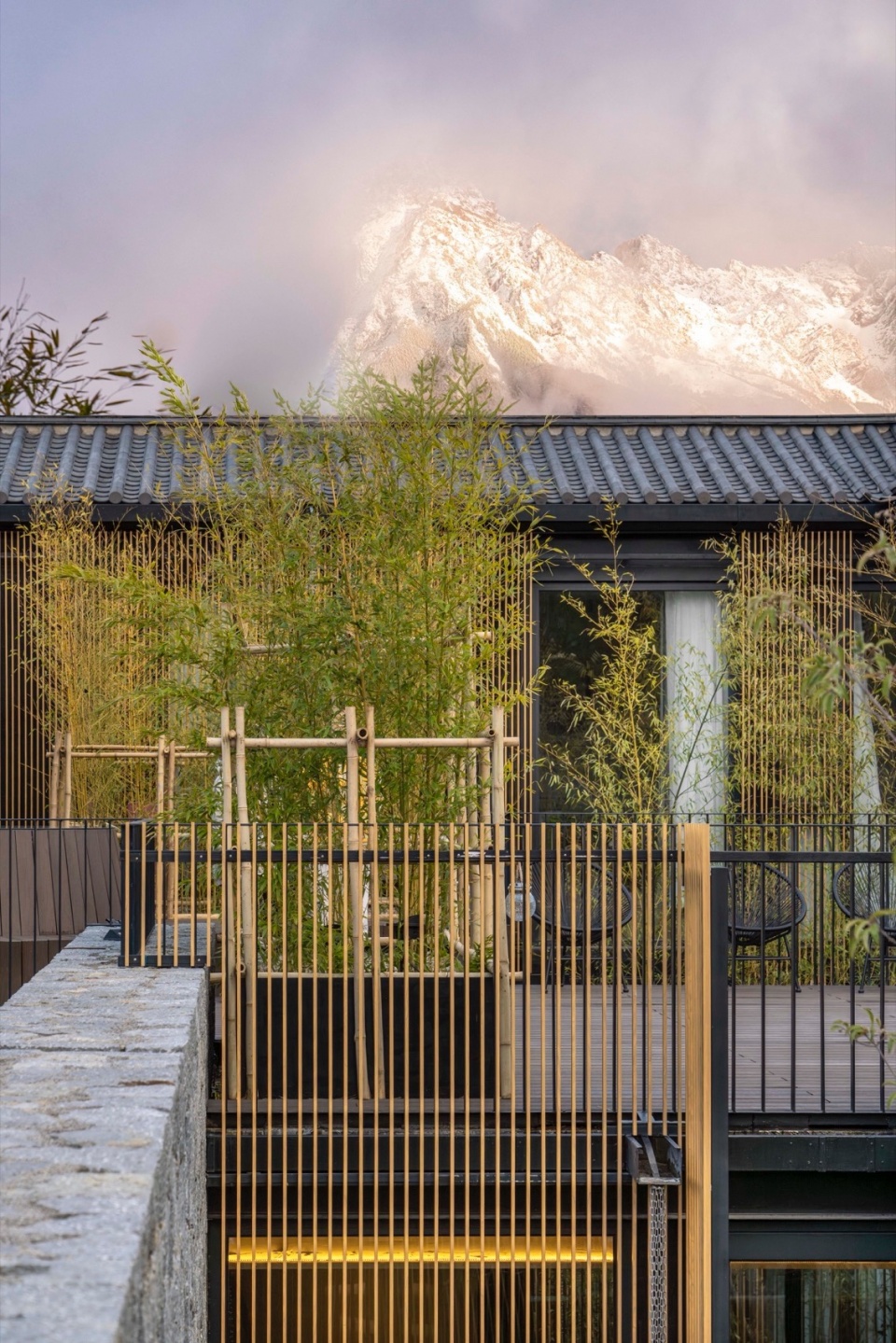 CASA NGULUKO Lijiang by Li Xiaodong Atelier