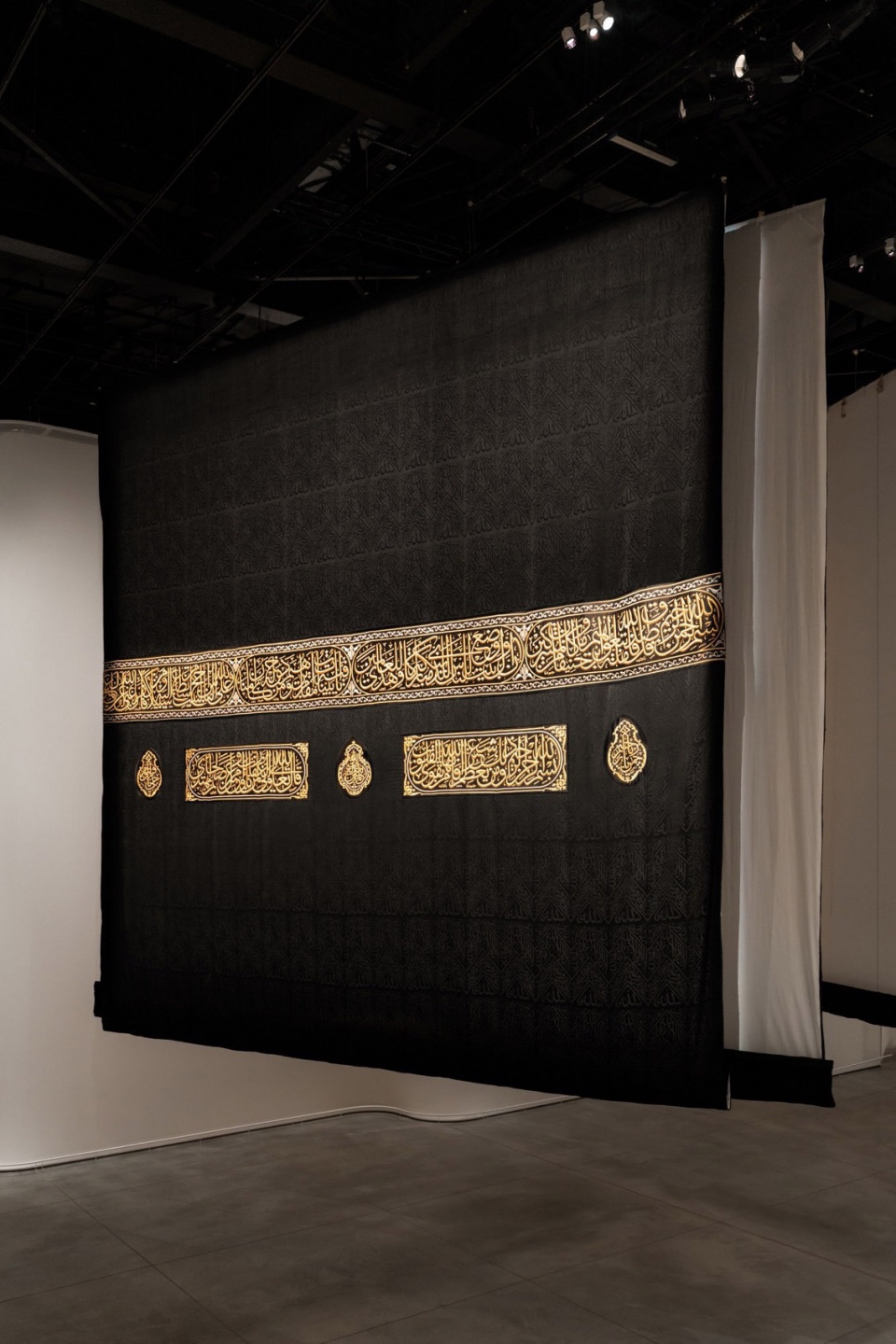 THE 2025 ISLAMIC ARTS BIENNALE AND ALL THAT IS IN BETWEEN OPENS IN JEDDAH tt4