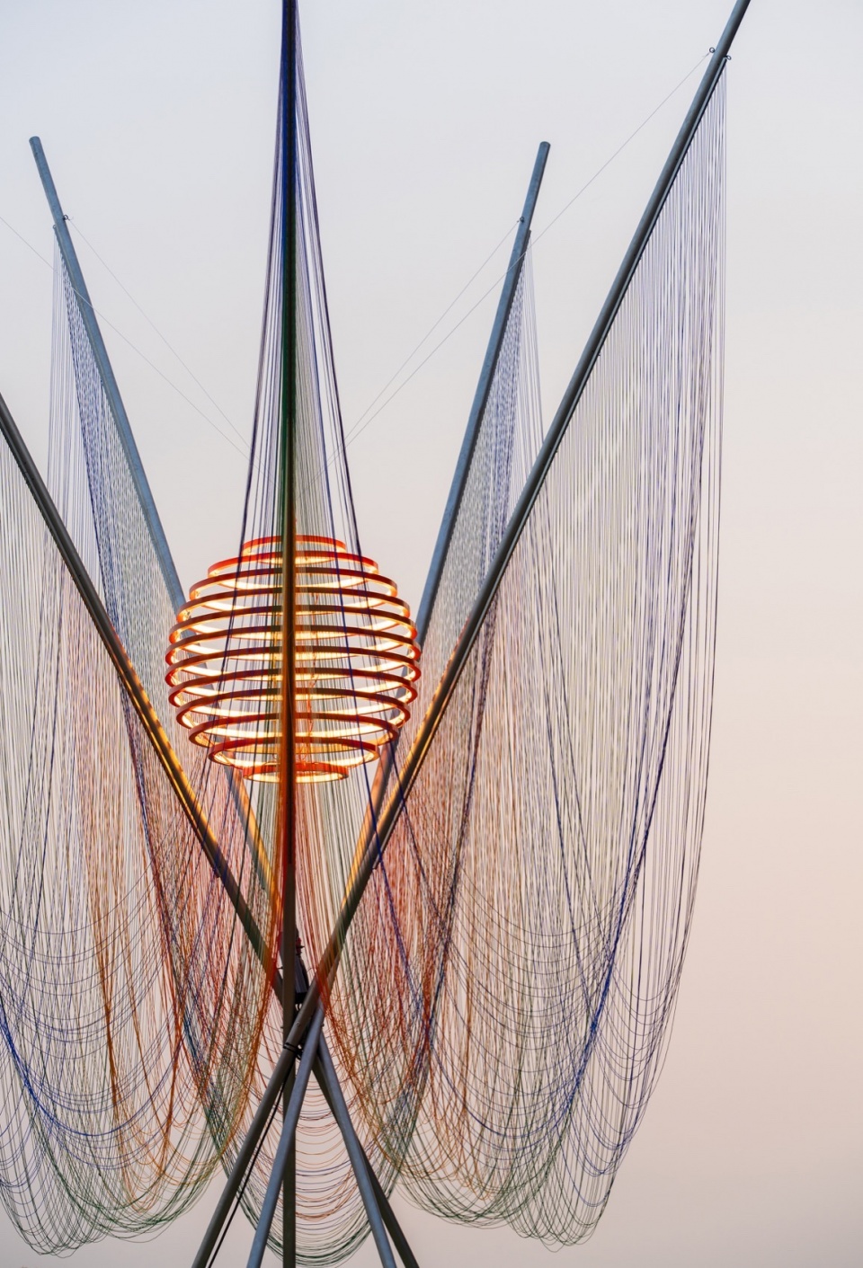 Tide Catcher by Daxing Jizi Design