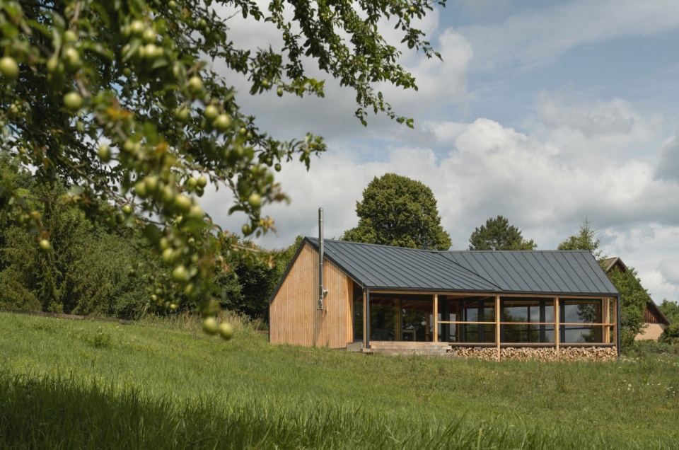 Weekend House in Bohemian Paradise by NEW HOW architects