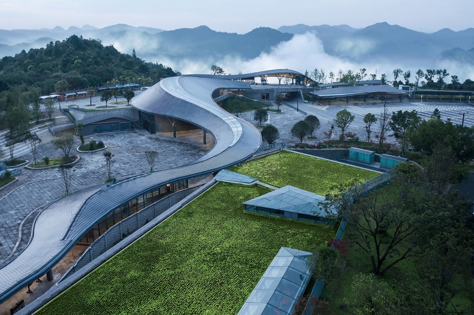tourist center of huangguoshu scenic area by caupdaepatsc