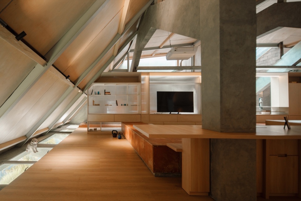 Attic Above Garden by RAD ar