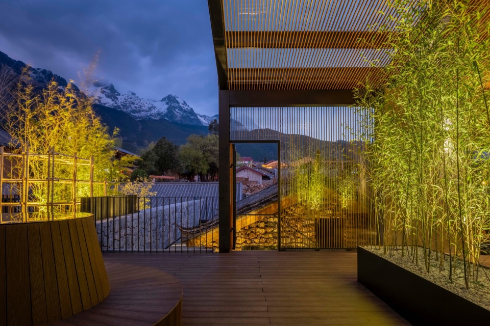 CASA NGULUKO Lijiang by Li Xiaodong Atelier