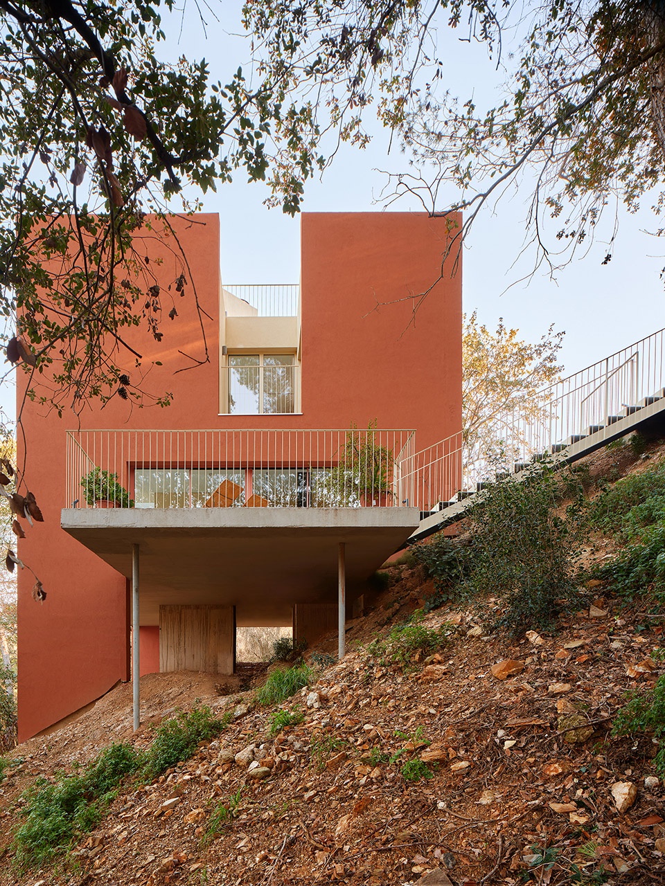 casa magarola by raul sanchez