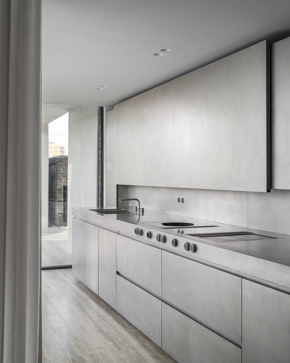 covent garden apartment by carmody groarke
