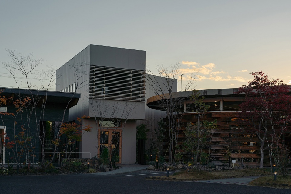 lab store by architrip inc