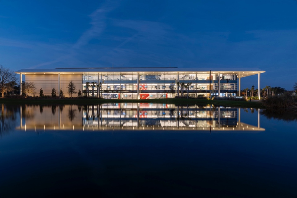pga tour studios by foster partners