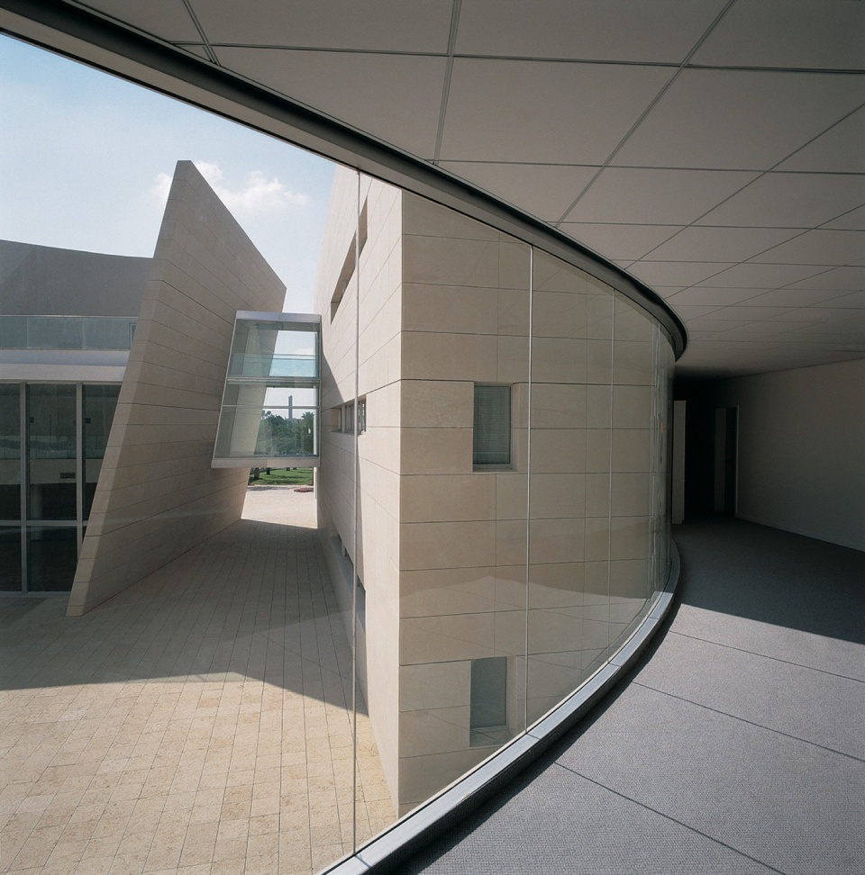 university senate center ben gurion university of the negev beer sheva by chyutin architects