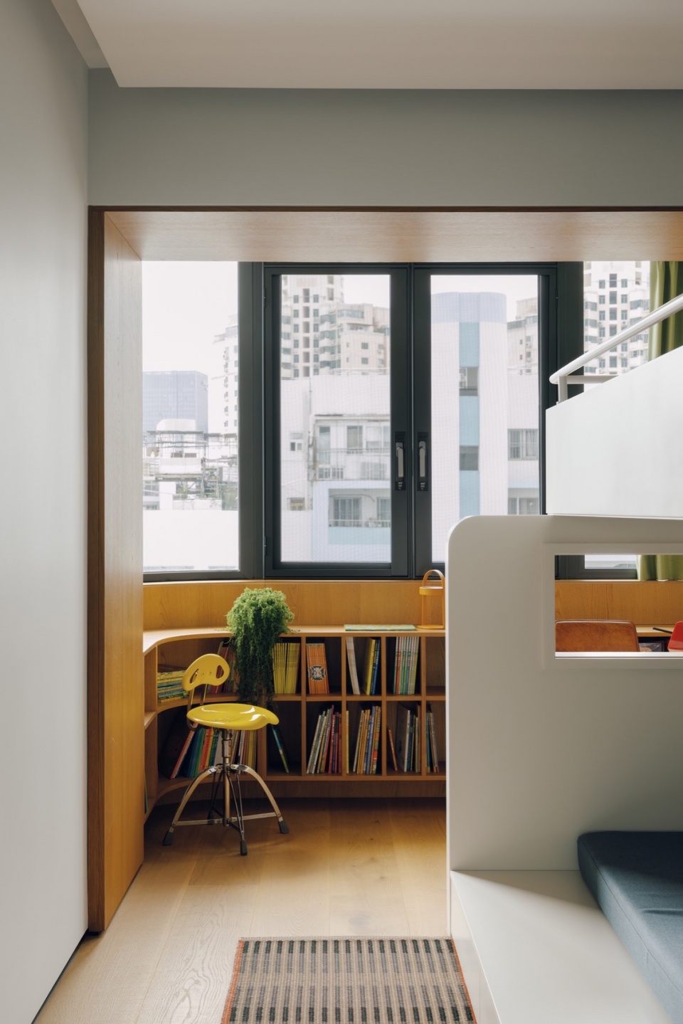 Narratives of Balanced Spaces