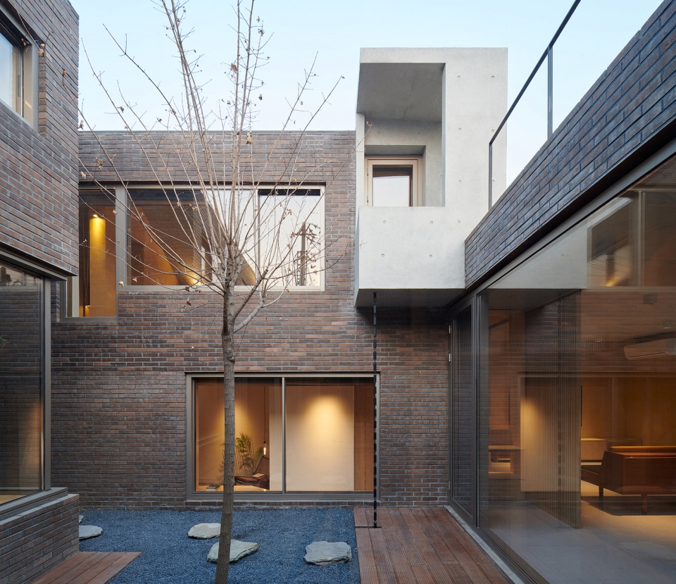 Residence of Three Generations China by MINOR lab