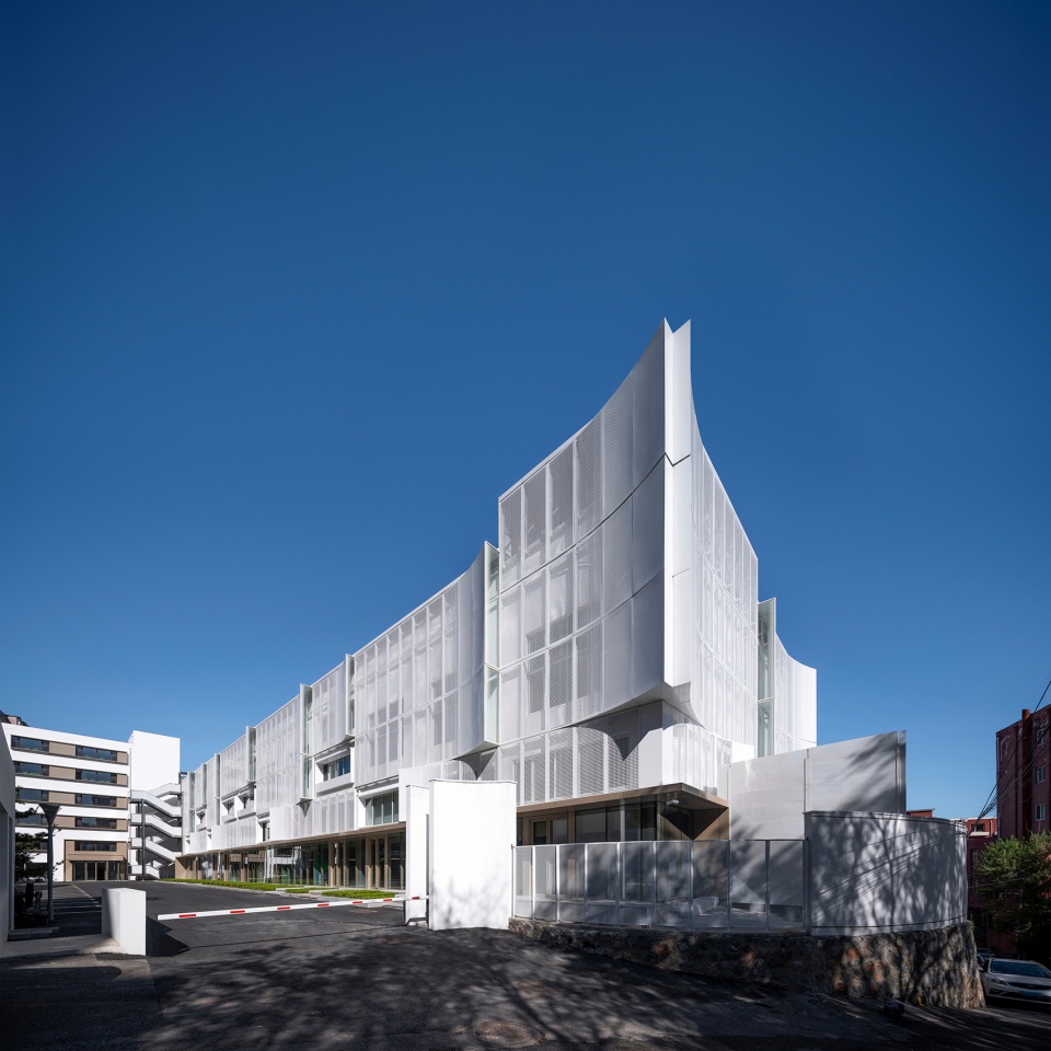 Dalian 37 Xiang china by UUA