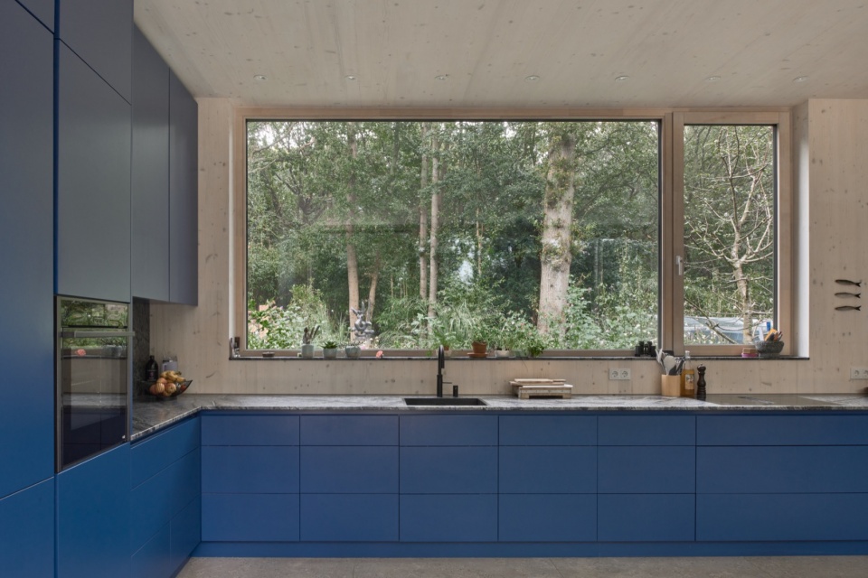 Forest House Oostvoorne by Kumiki Architecture