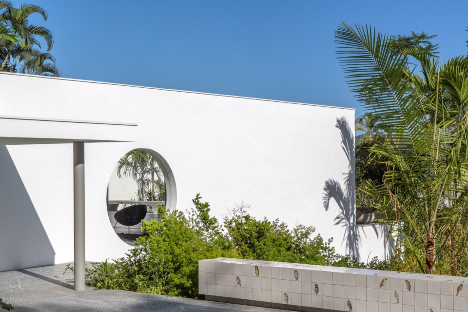 Itauna House by Siqueira Azul Architecture