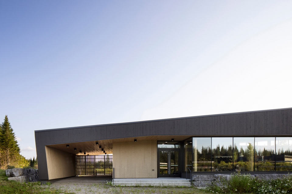 camp mercier by anne carrier architecture