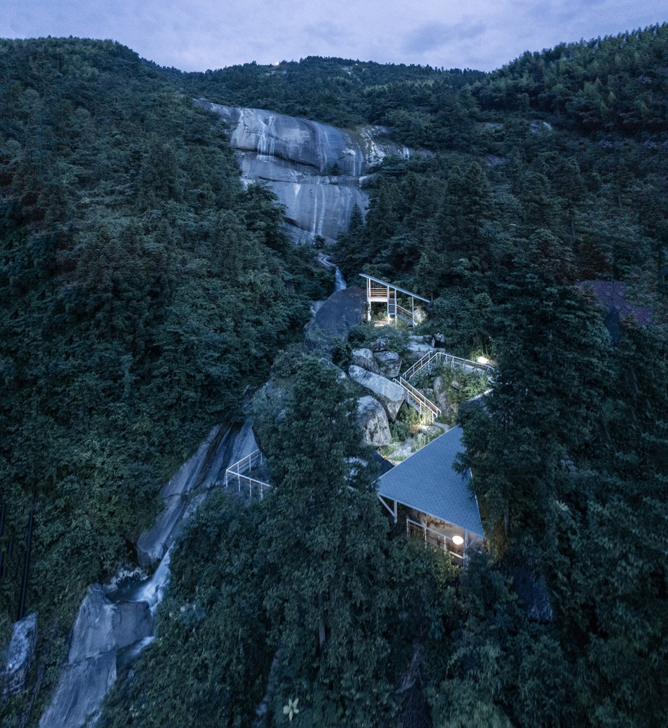 linear steel pavilion group in baishuidong by youtian architects