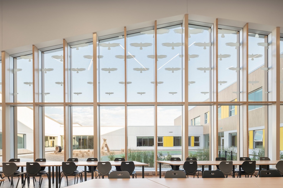 new manawan awacak okiskinohamatowikamikowaw elementary school by ccm2 architectes bb architecture design inc