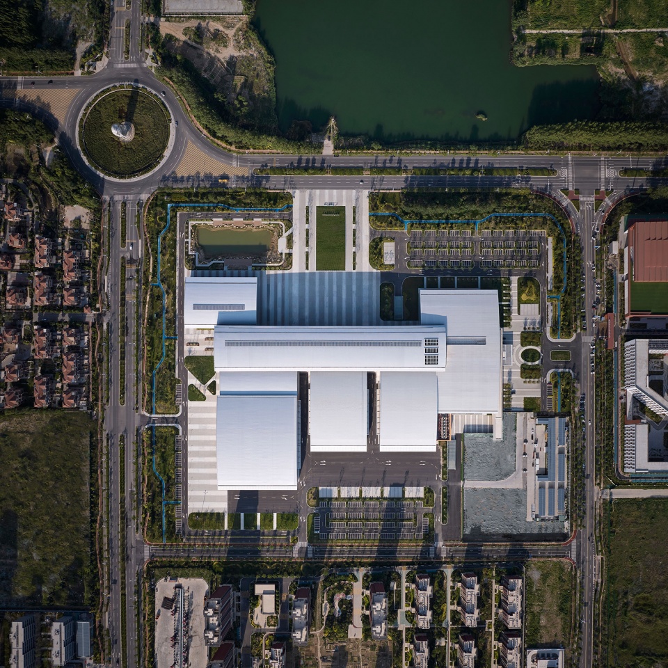 yellow river delta agricultural product trading service center by uad