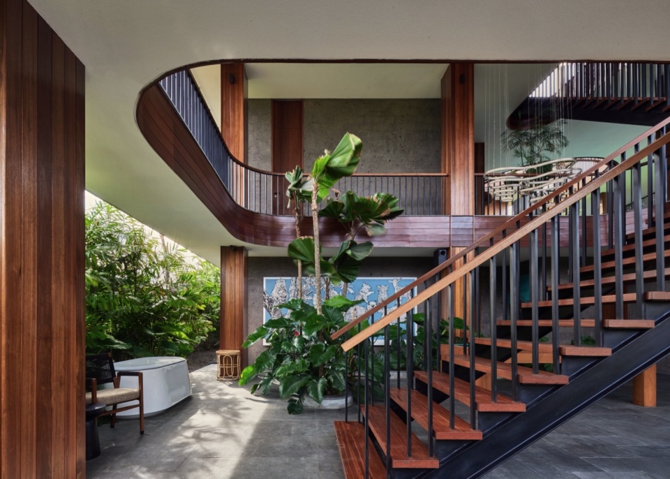 Akashi Residence by Alexis Dornier