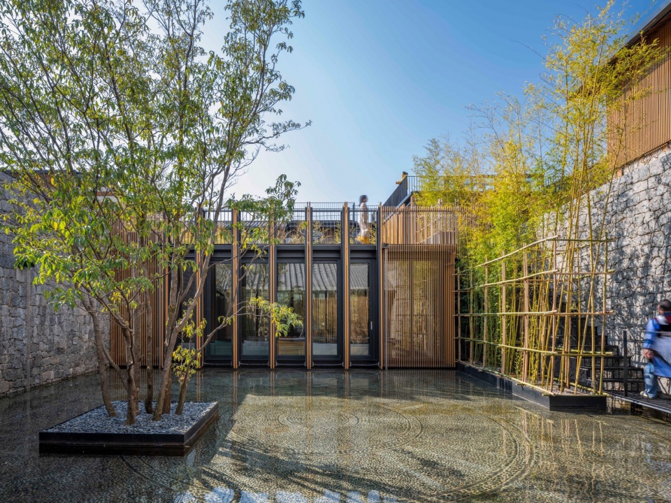 CASA NGULUKO Lijiang by Li Xiaodong Atelier