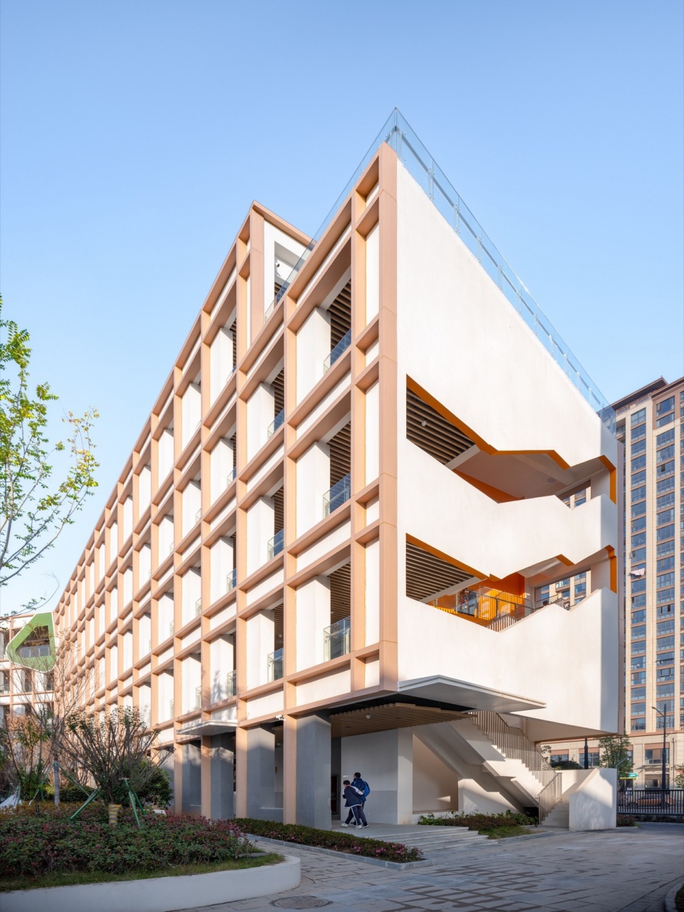 Quzhou No 6 Experimental School by LYCS Architecture Work