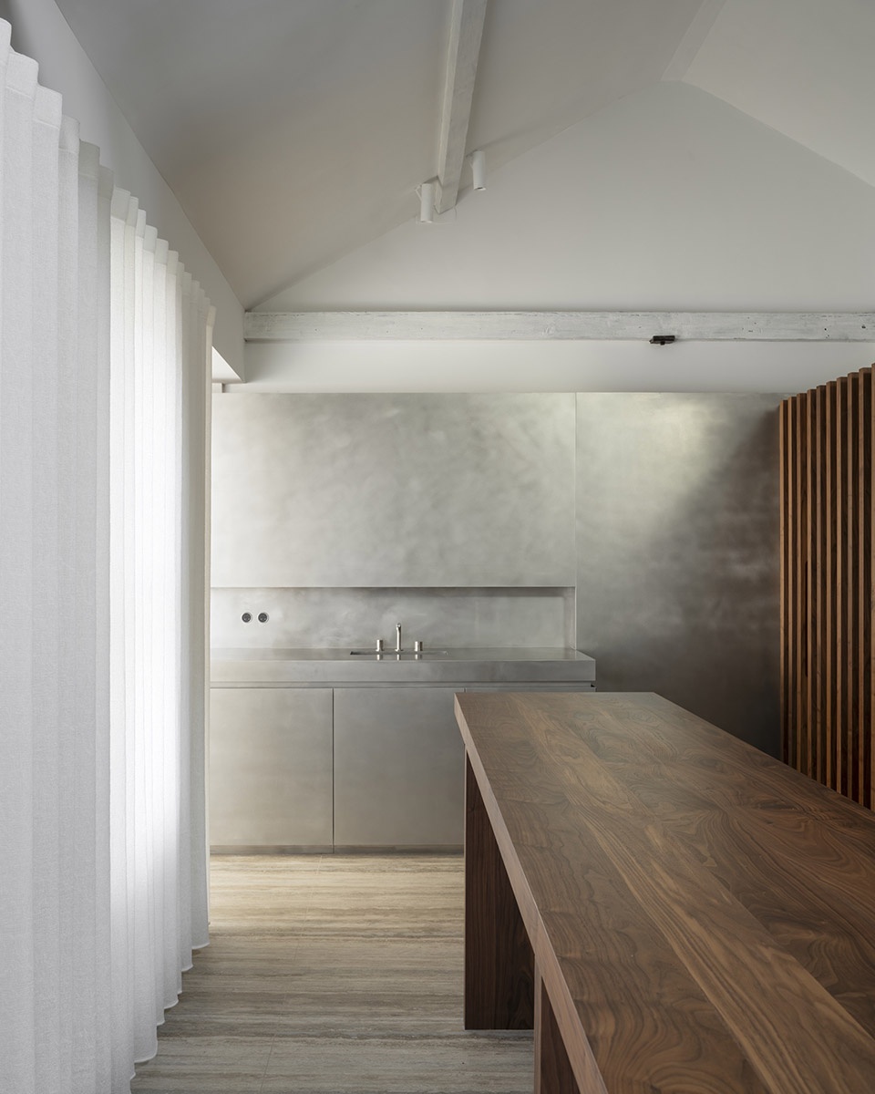 covent garden apartment by carmody groarke