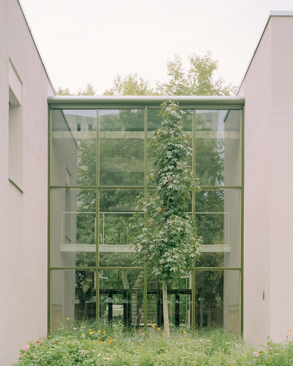 gyongyszem kindergarten by archikon architects
