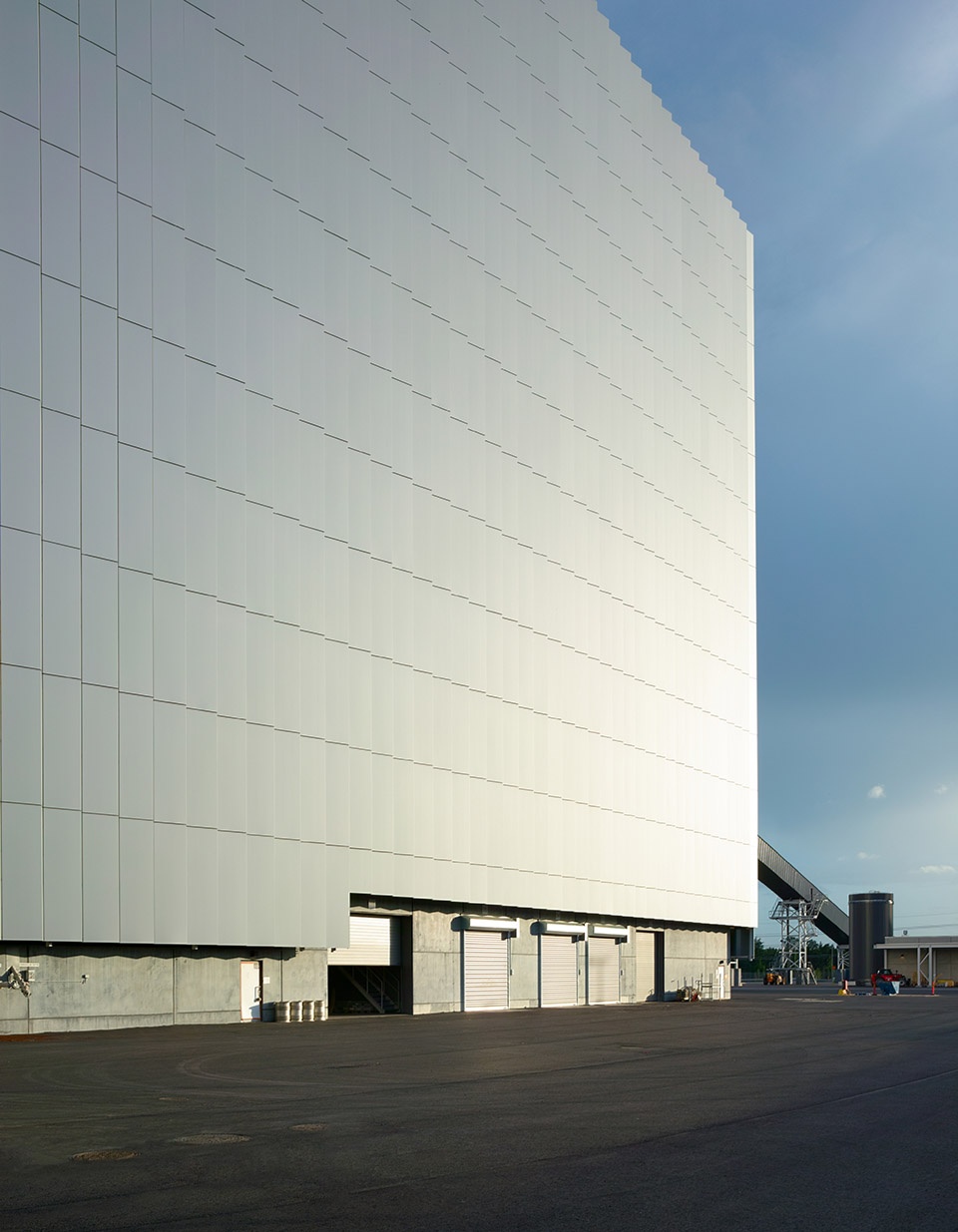vuosaari bioenergy heating plant by kivinen rusanen architects