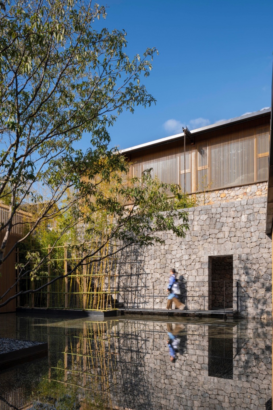 CASA NGULUKO Lijiang by Li Xiaodong Atelier