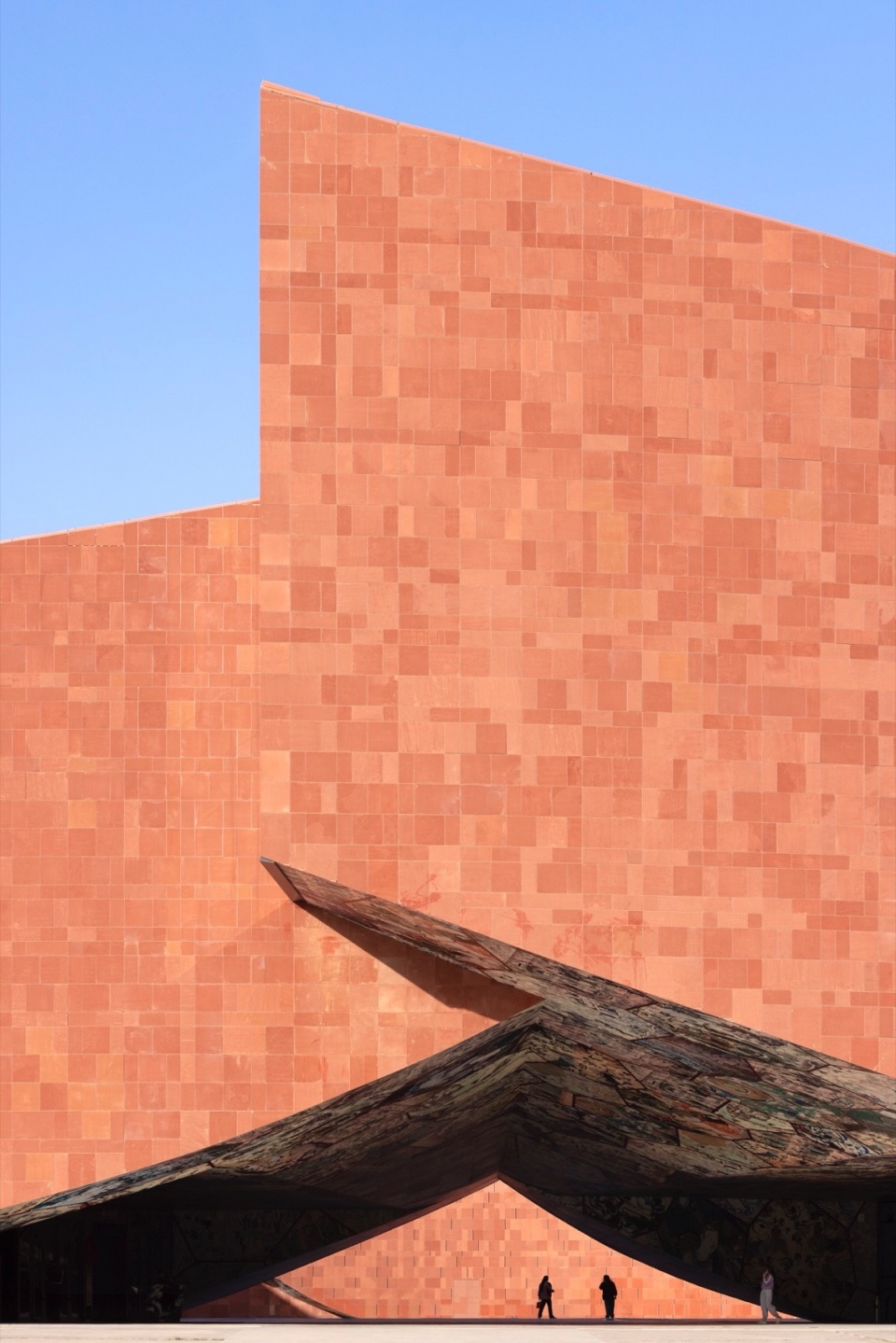 Maiji Mountain Visitor Center by ZXD Architects BIAD