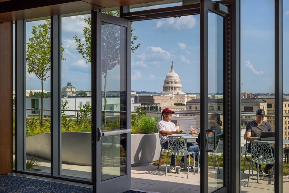 mccourt school of public policy georgetown university by robert a m stern architects