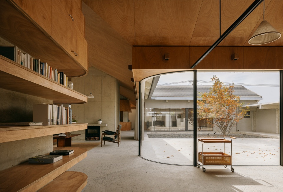 House of Cross by chaoffice