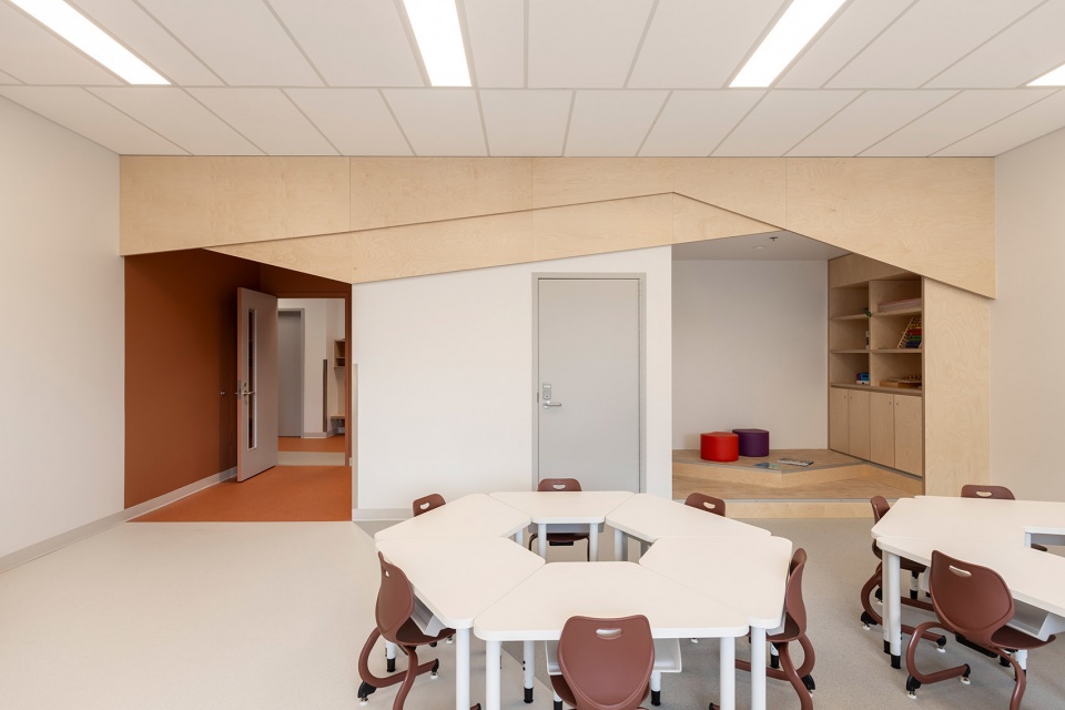 new manawan awacak okiskinohamatowikamikowaw elementary school by ccm2 architectes bb architecture design inc