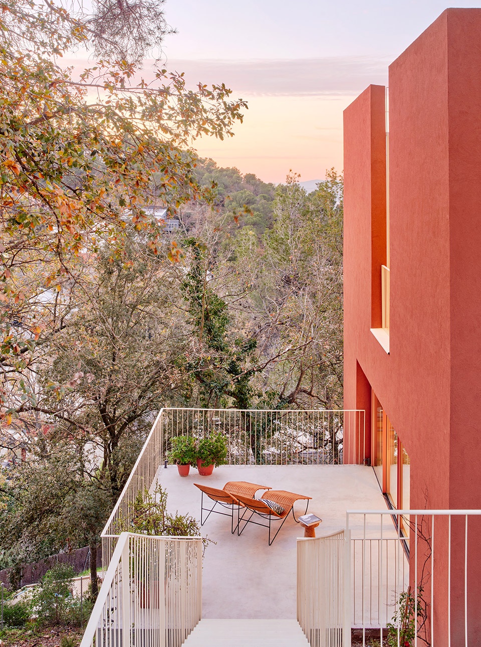 casa magarola by raul sanchez