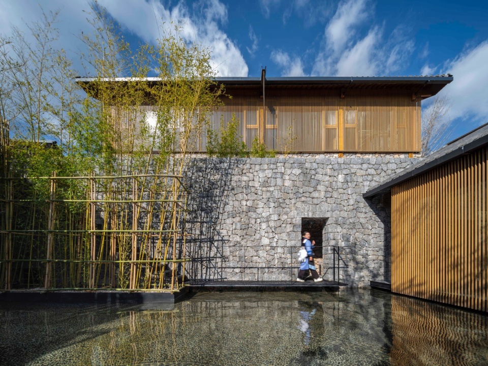 CASA NGULUKO Lijiang by Li Xiaodong Atelier
