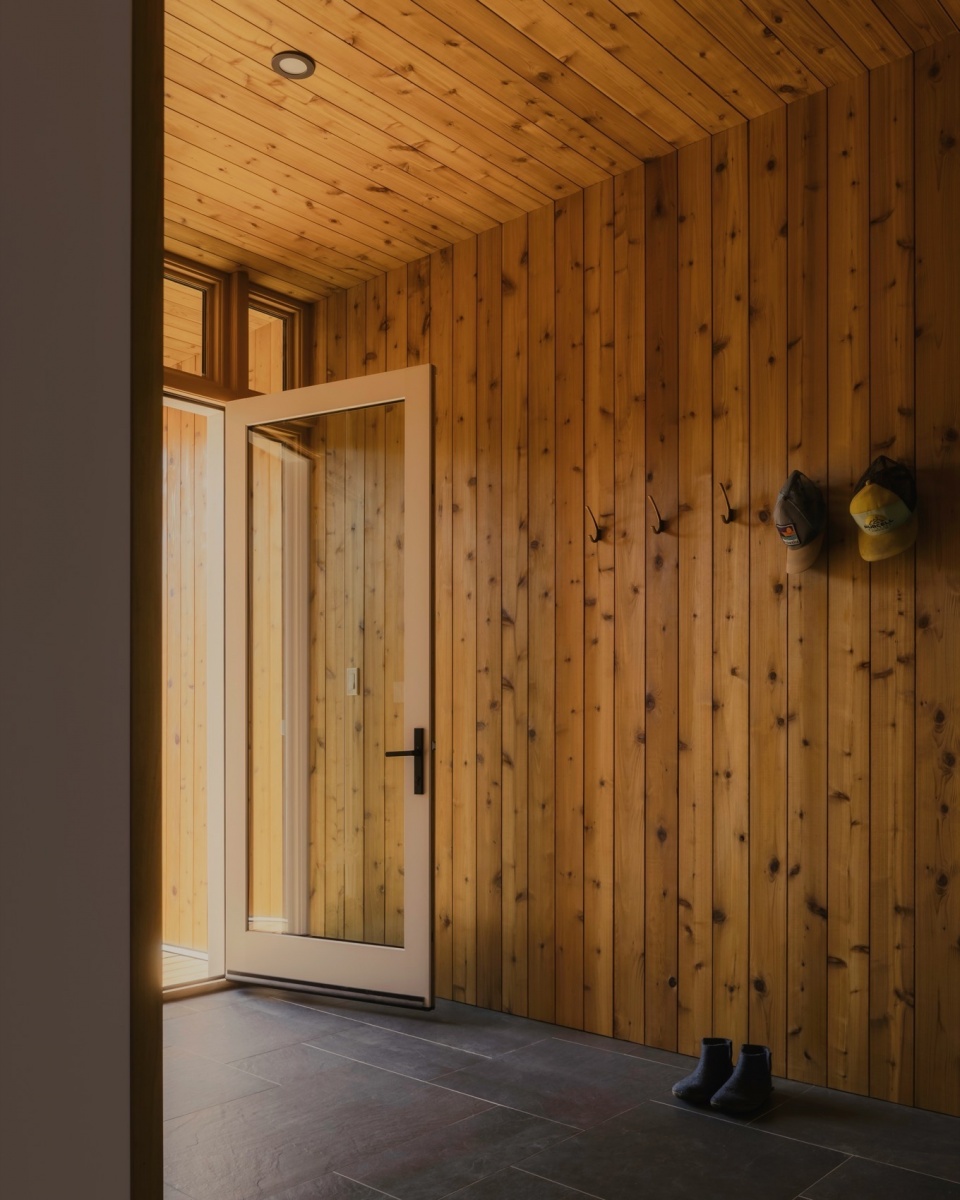 Three Peaks by Twobytwo Architecture Studio