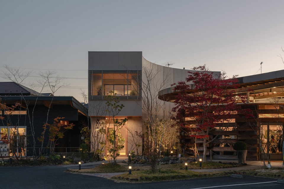 lab store by architrip inc